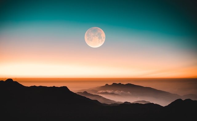 moon-watching-africa