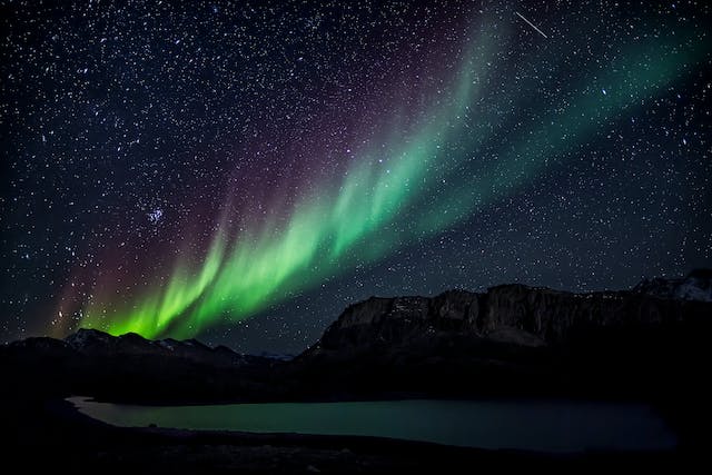 best-stargazing-spots-northern-lights