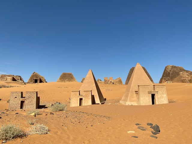 lost-cities-of-africa-pyramids-of-meroe-sudan