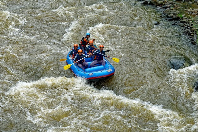whitewater-rafting-in-africa